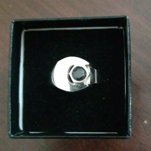 mens white gold onyx ring.